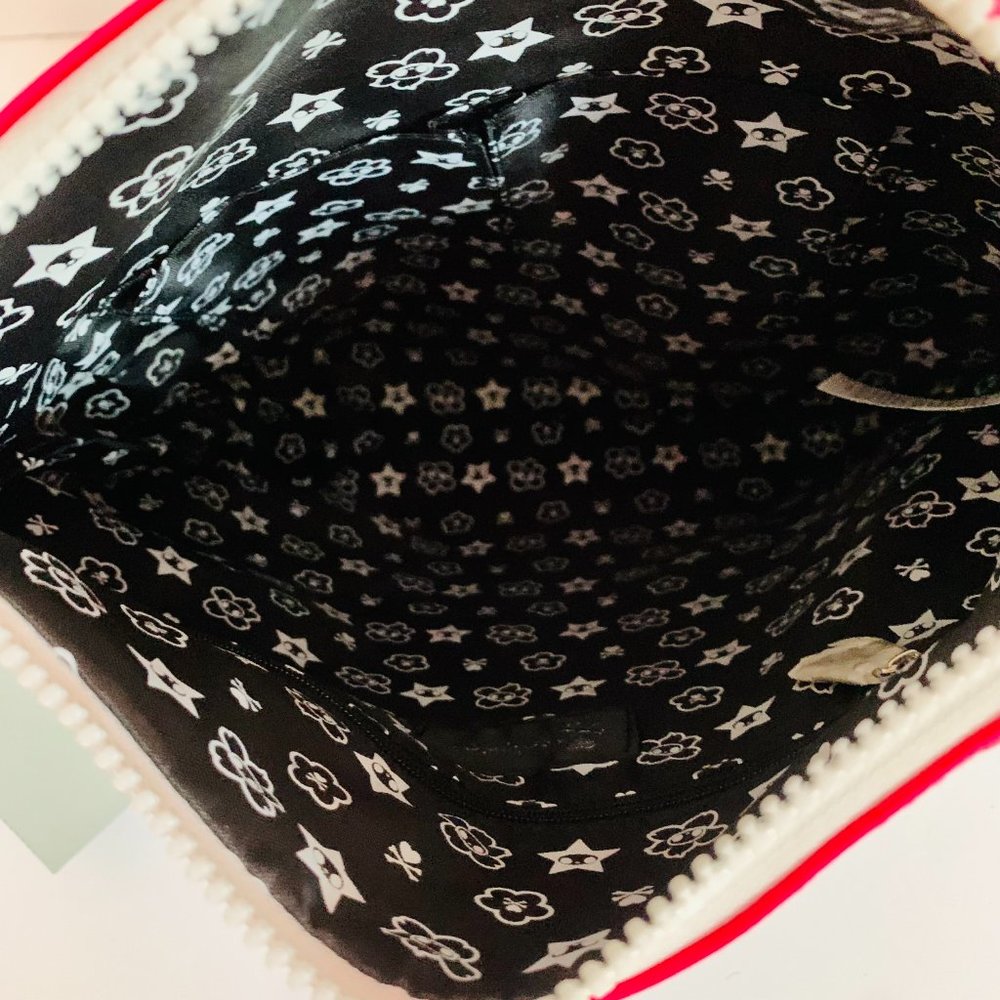 TOKIDOKI PICO FLUO VAMPIRE LIPS CROSSBODY BAG WITH DUST BAG - Picture 10 of 13